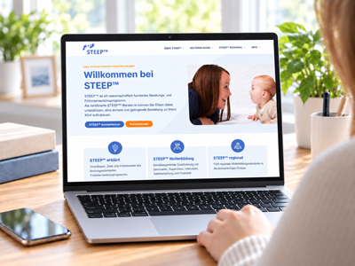 Laptop mit der neuen STEEP™-Startseite
